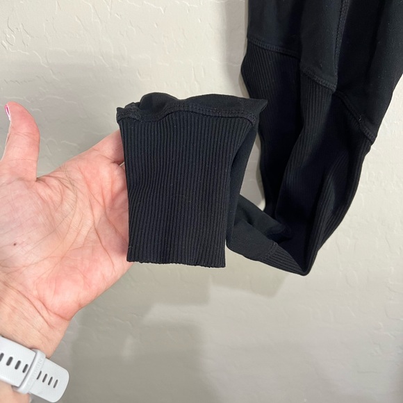 Athleta Excursion Tight Hybrid with Ribbing in Black, Size XS - Picture 4 of 9